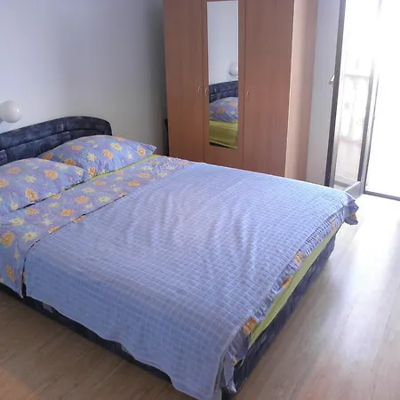Apartment Zdrijac 100 M To Beach Kip - Ae1009 *