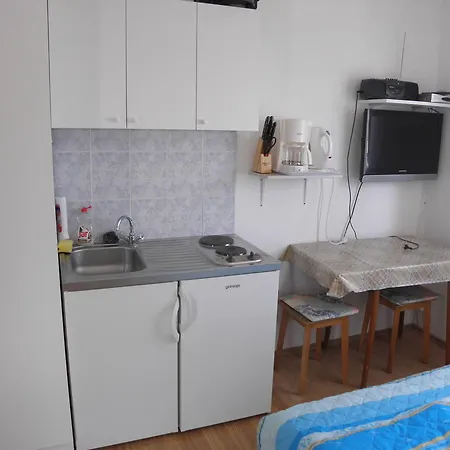 Apartment Zdrijac 100 M To Beach Kip - Ae1009 Nin